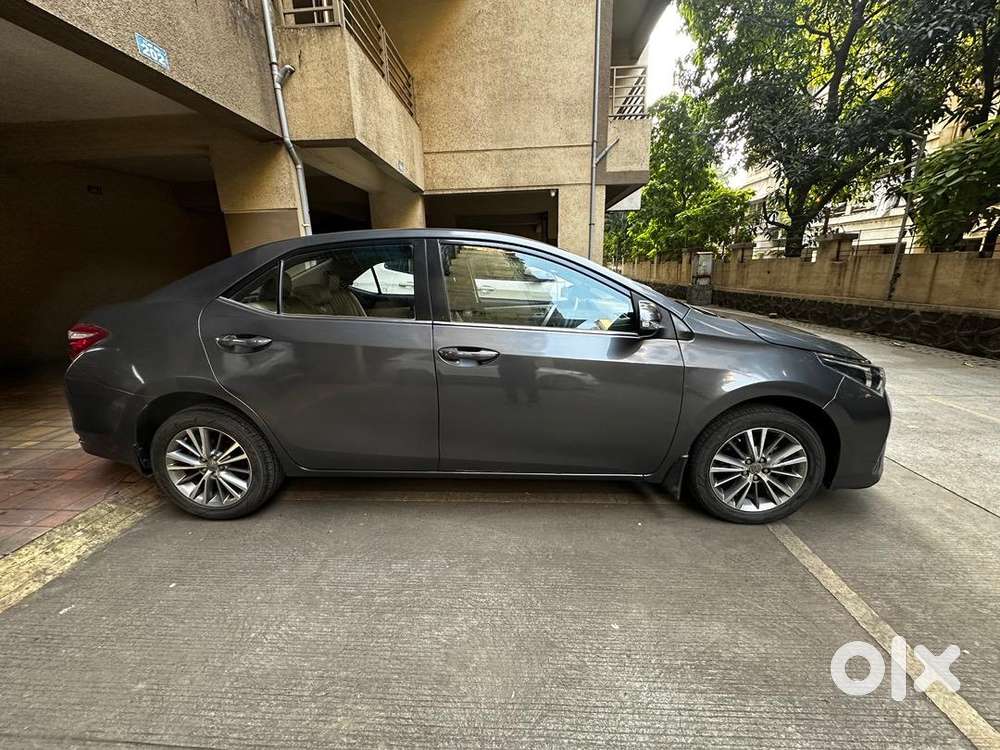 Toyota Corolla Altis Gl 2015 (top Model)