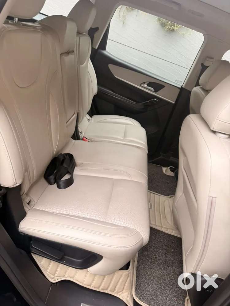 Mahindra Xuv700 2023 Diesel Excellent Condition