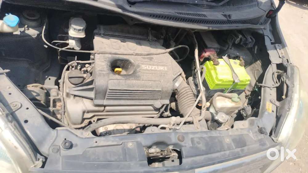 Gadi Ghar Main Rakhne Layak Hai