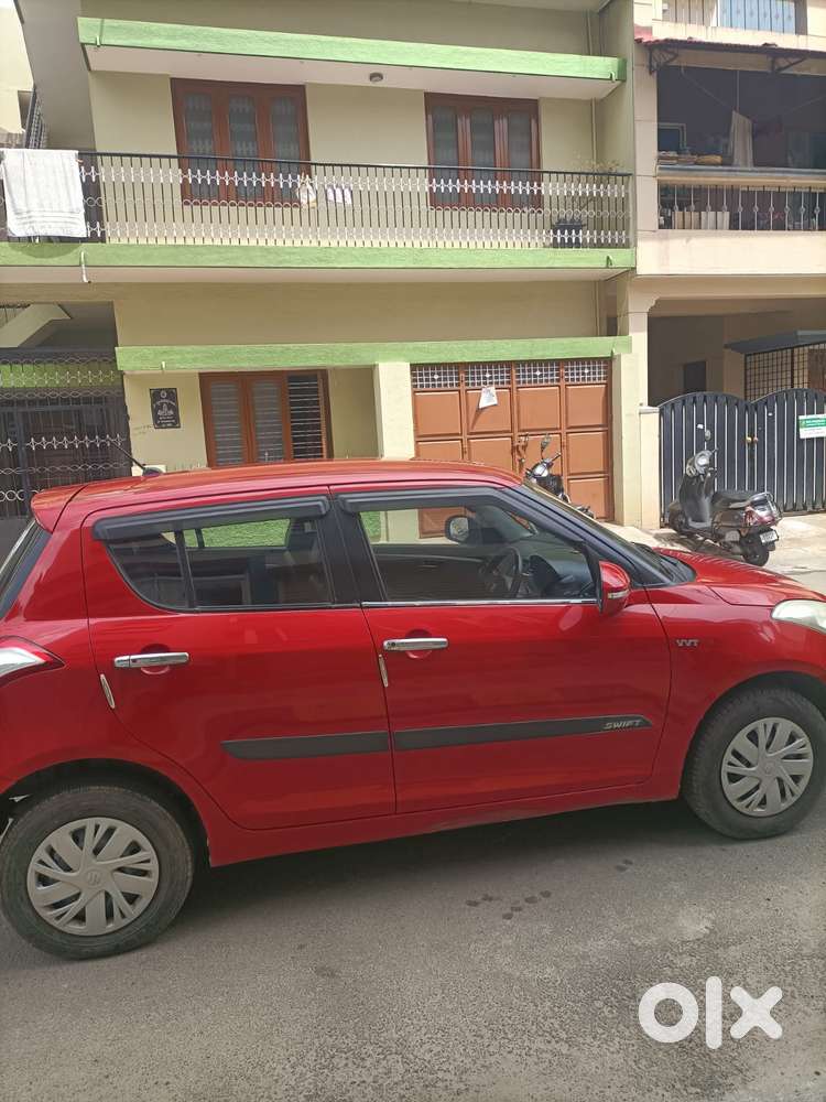 Maruti Suzuki Swift Vxi Optional, 2017, Petrol