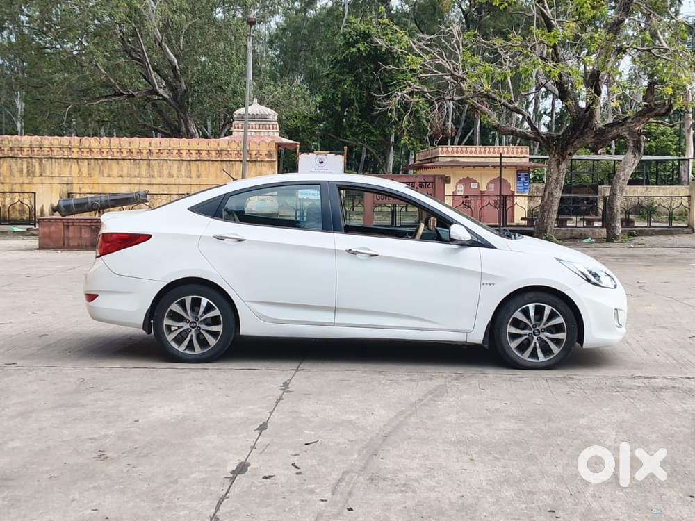 Hyundai Verna 1.6 Vtvt Sx, 2014, Petrol