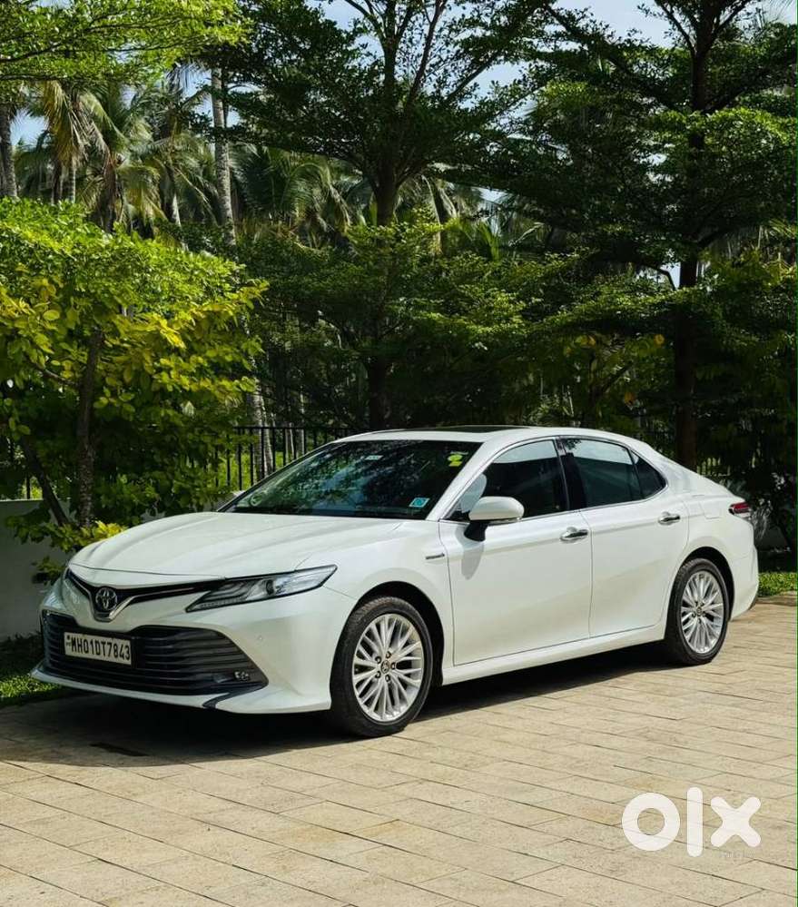 Toyota Camry 2.5 Hybrid, 2021, Petrol
