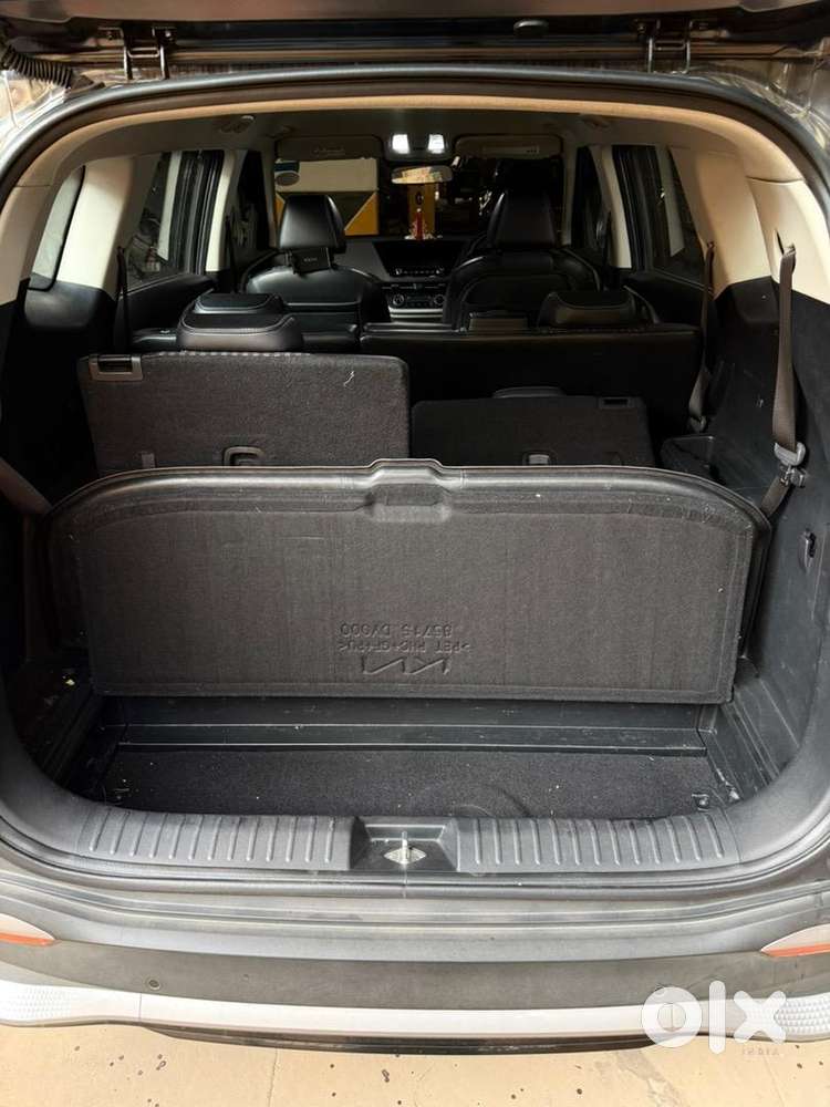 Kia Carens Petrol 2023