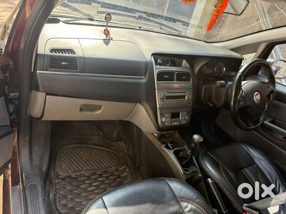 Fiat Grande Punto 2014 Diesel 75000 Km Driven