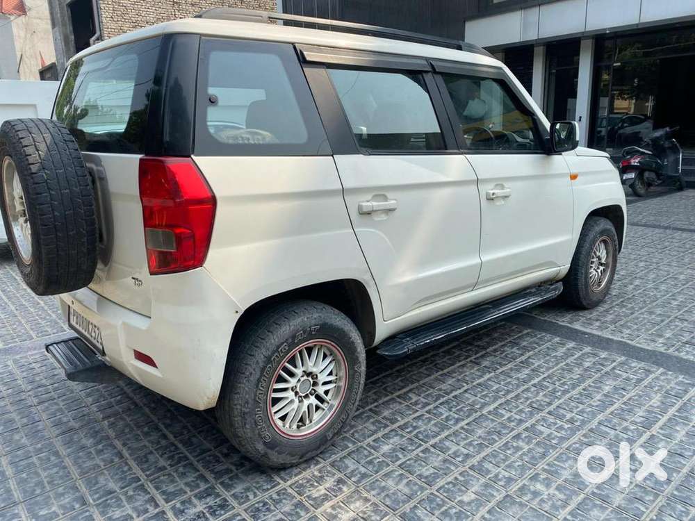 Mahindra Tuv 300 2016 Diesel 90000 Km Driven