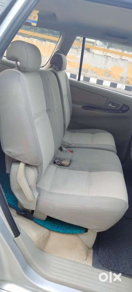 Toyota Innova 2.5 V 7 Str, 2012, Diesel