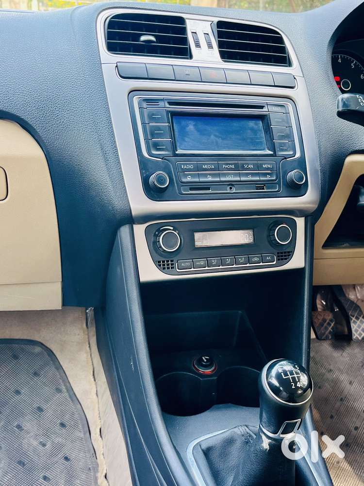 Volkswagen Polo 2009-2013 Ipl Ii 1.2 Petrol Highline, 2014, Petrol