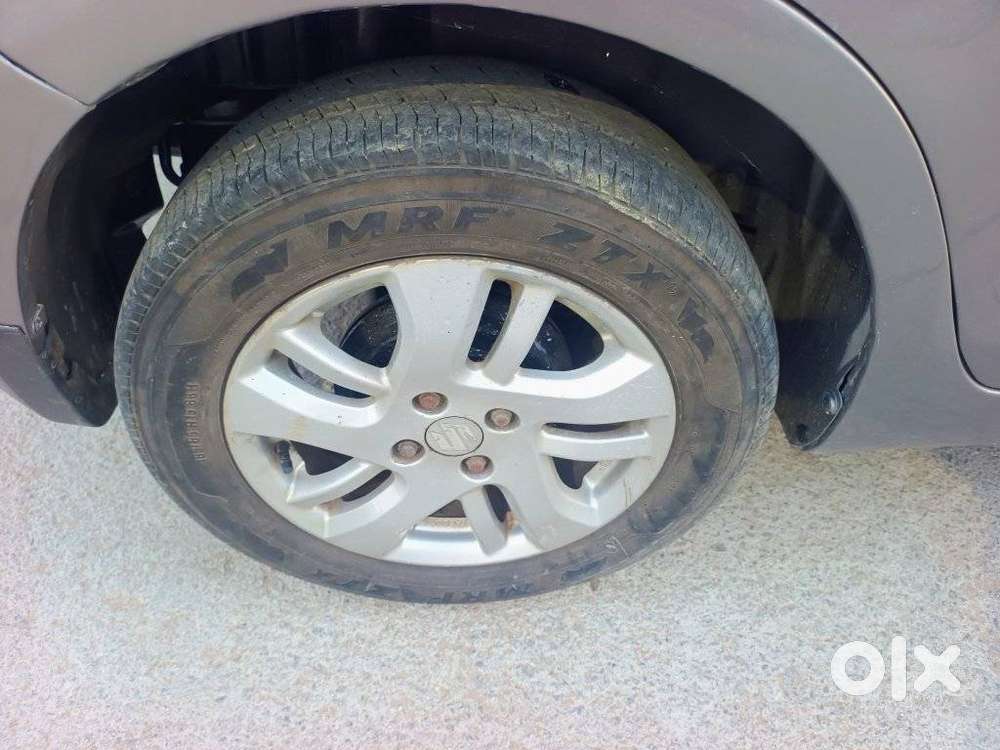 Maruti Suzuki Swift Dzire Zdi Bsiv, 2014, Diesel