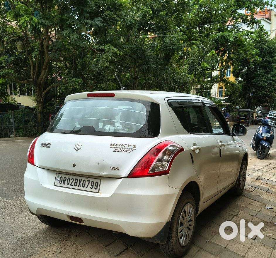 Maruti Suzuki Swift 1.2 Vxi (o), 2012, Petrol
