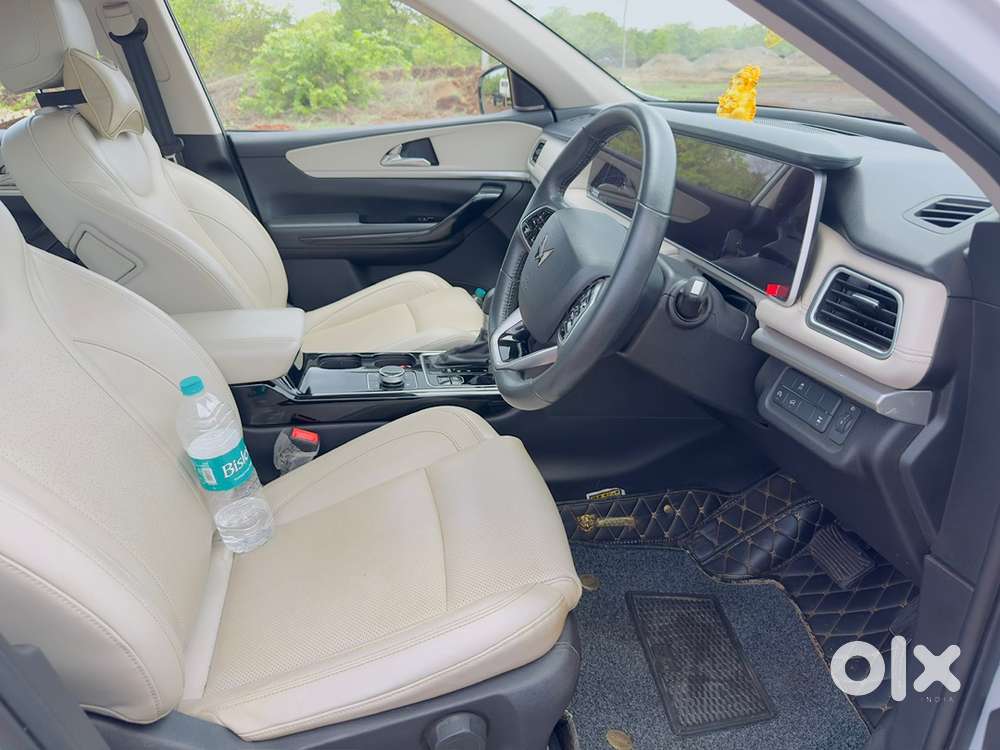 Mahindra Xuv700 Diesel 2023