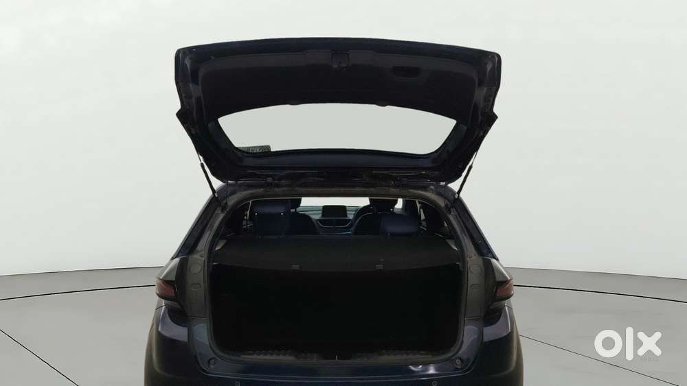 Tata Altroz Xza Plus (s), 2024, Petrol