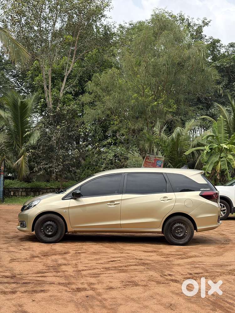 Honda Mobilio 1.5 S I-vtec Mt, 2015, Petrol