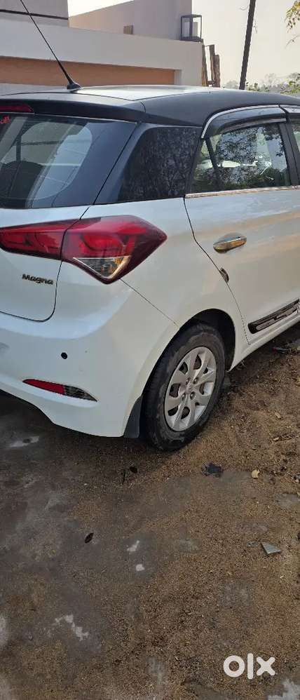 Well Maintained Car 2018 Model I20 Magna