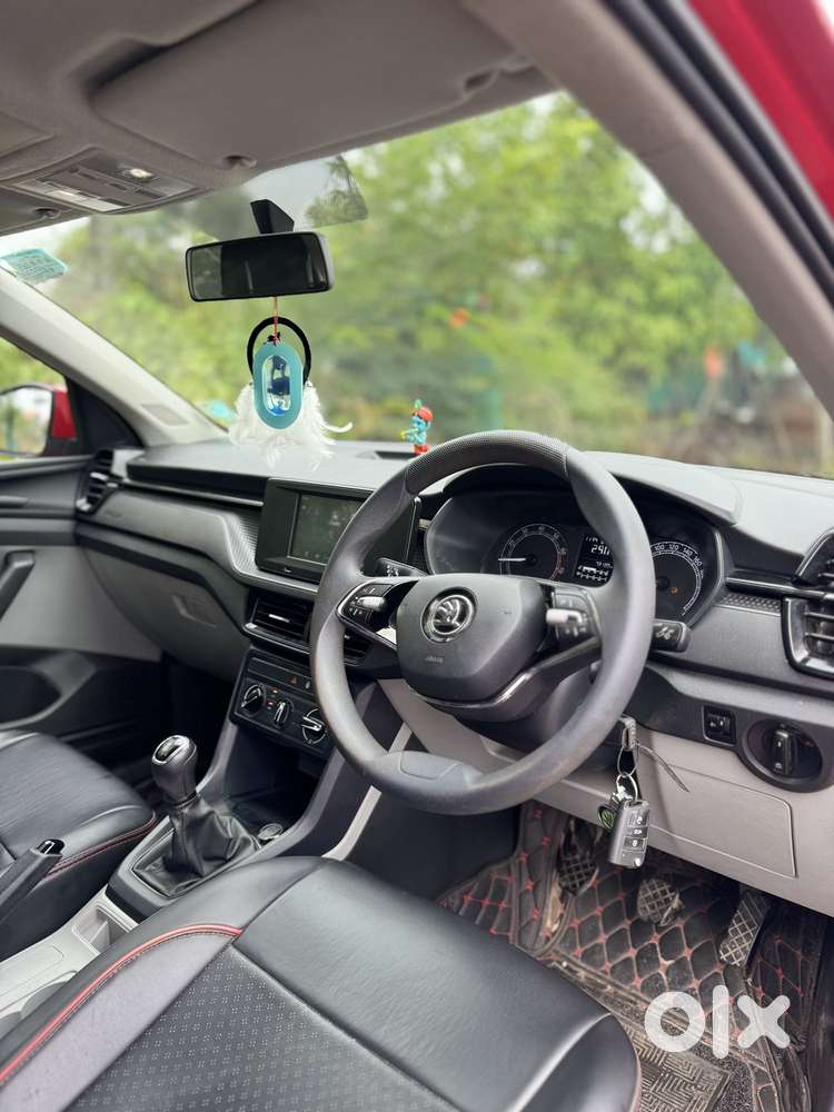Skoda Kushaq 1.0 Tsi Active, 2022, Petrol