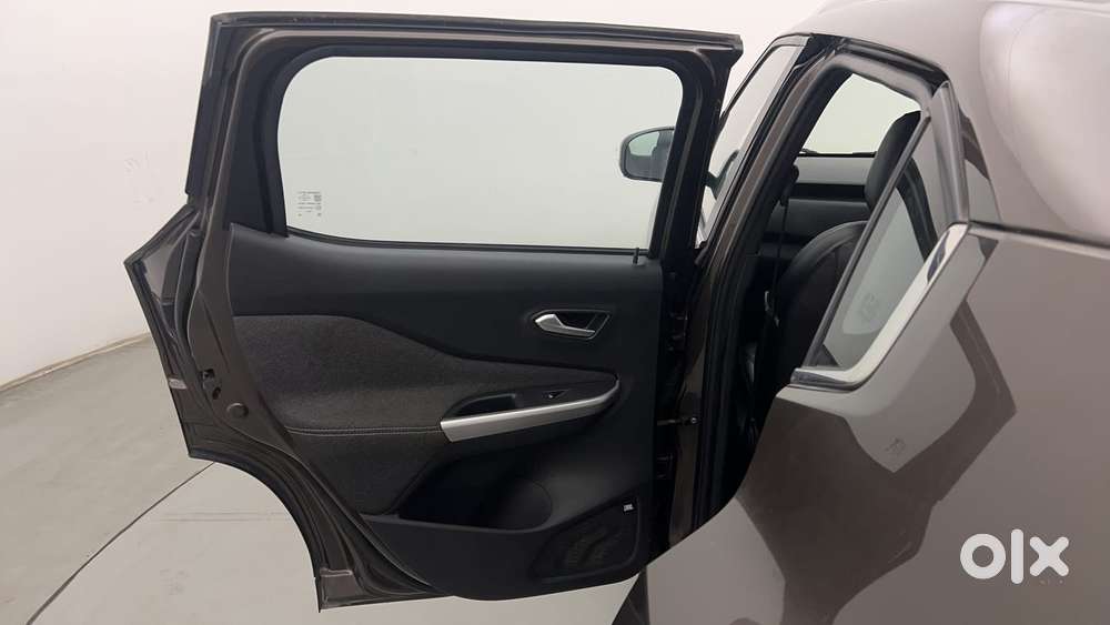 Nissan Magnite 1.0 Xv Premium Turbo Cvt (o), 2021, Petrol