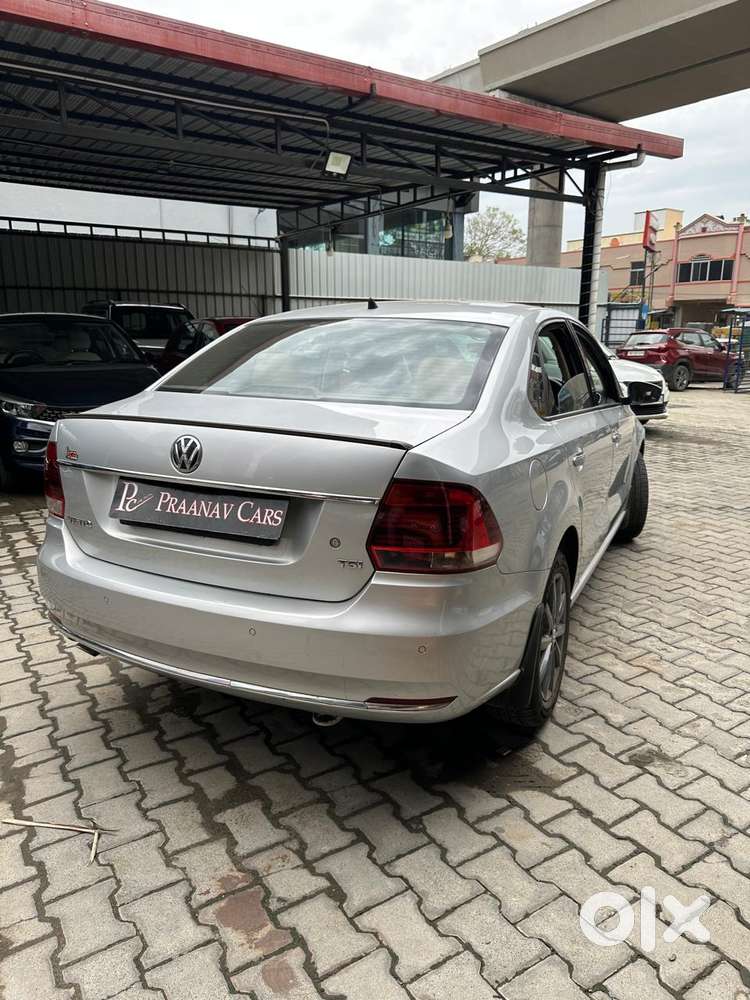 Volkswagen Vento 1.2 Tsi Highline Plus At, 2017, Petrol