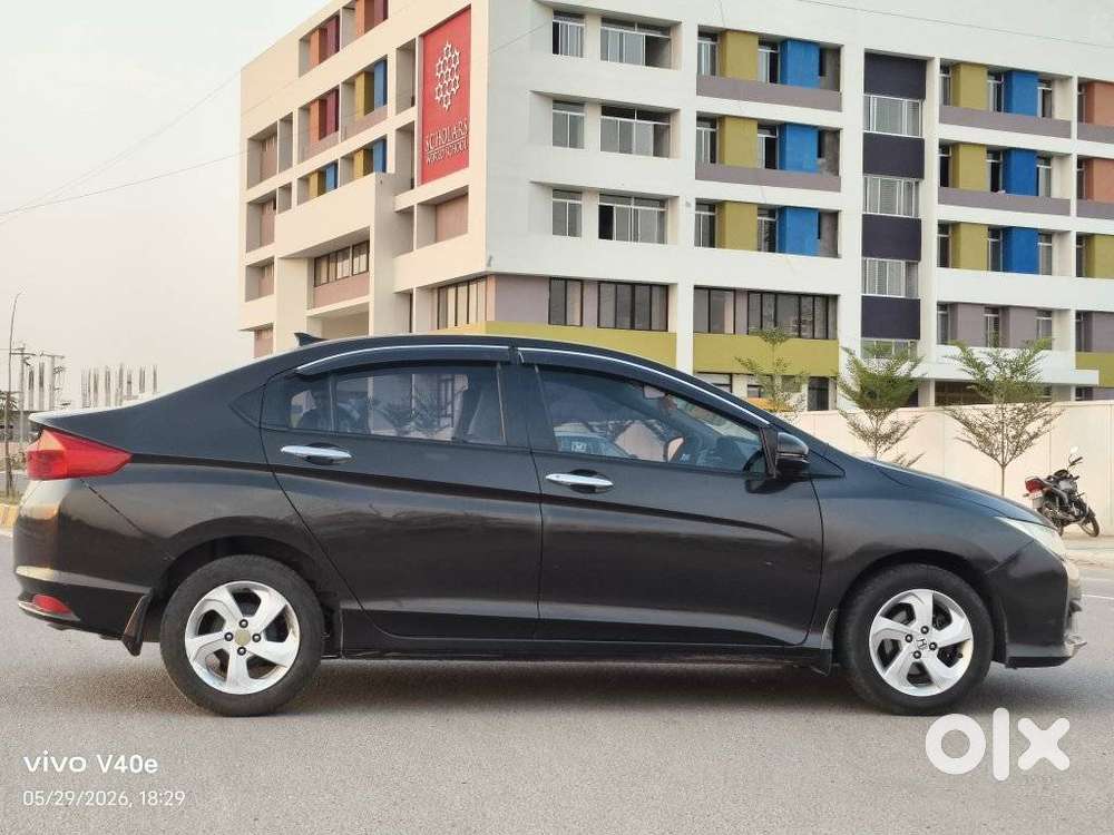 Honda City 1.5 V Cvt I-vtec Mt, 2016, Petrol