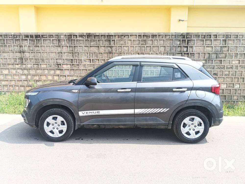 Hyundai Venue S, 2021, Petrol