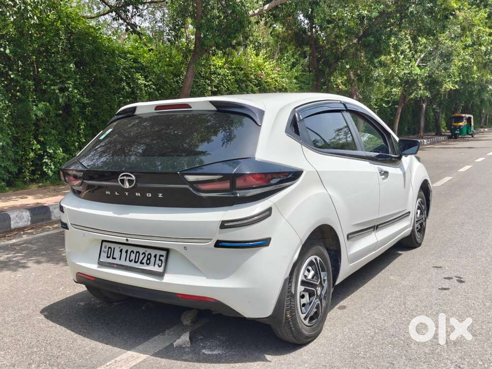 Tata Altroz 1.2 Xe, 2022, Cng & Hybrids