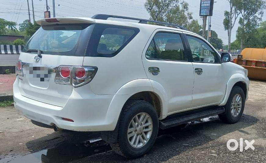 Toyota Fortuner 3.0 4x4 Manual, 2012, Diesel