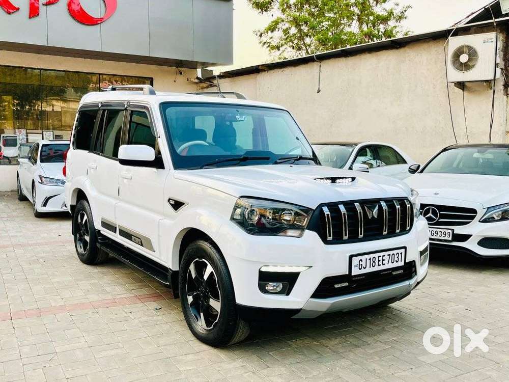 Mahindra Scorpio Classic 2.2 S 11 Mt 7 Str, 2024, Diesel