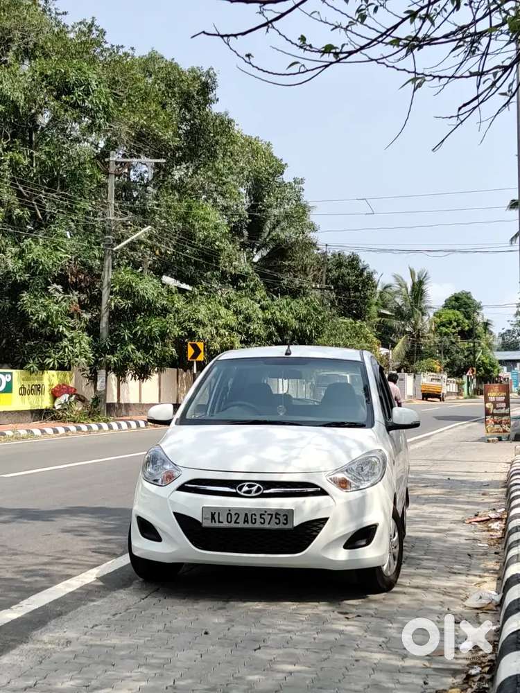Hyundai I10 Sportz 2011