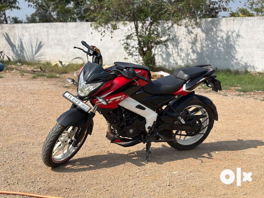Ns200 red colour sales