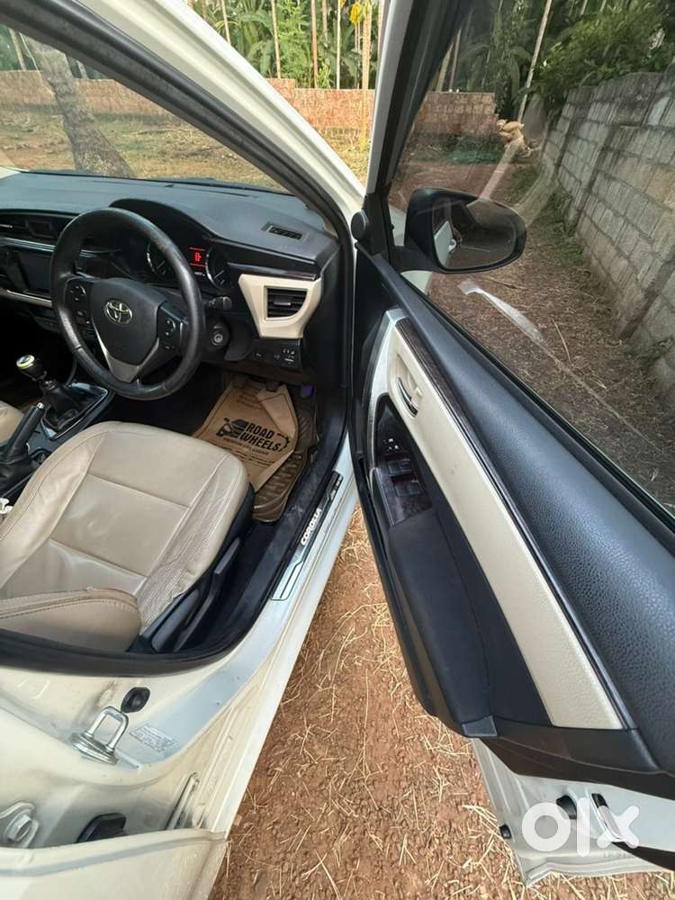 Toyota Corolla Altis Diesel 2015