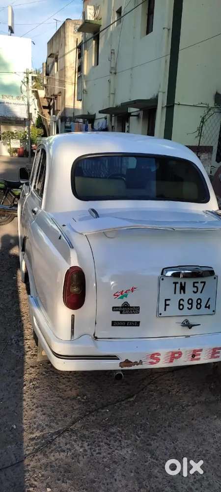 Ambassador Classic 2002 Dsz