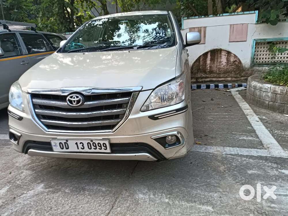 Toyota Innova 2013 Diesel Well Maintained