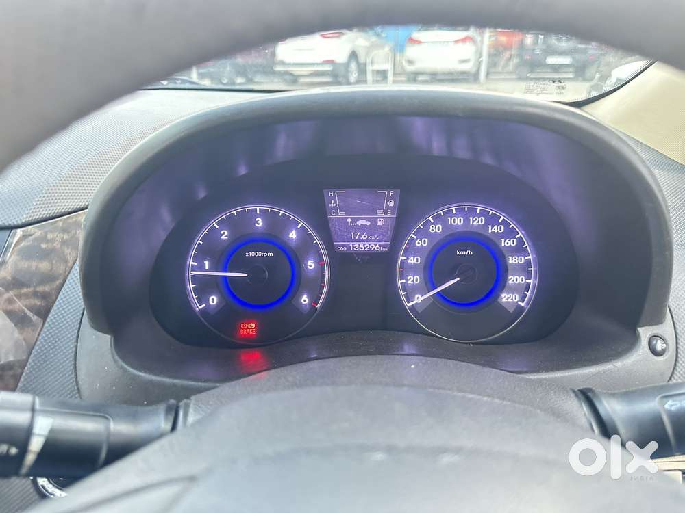 Hyundai Verna 1.5 Mpi Mt Sx (o), 2012, Diesel