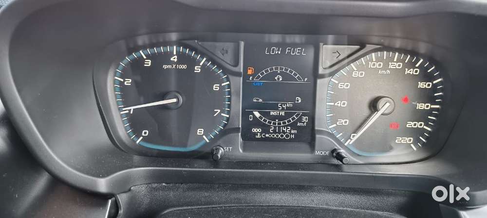 Tata Altroz 1.2 Xm, 2023, Petrol