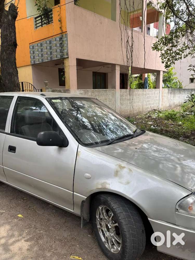 Maruti Suzuki Esteem 2004