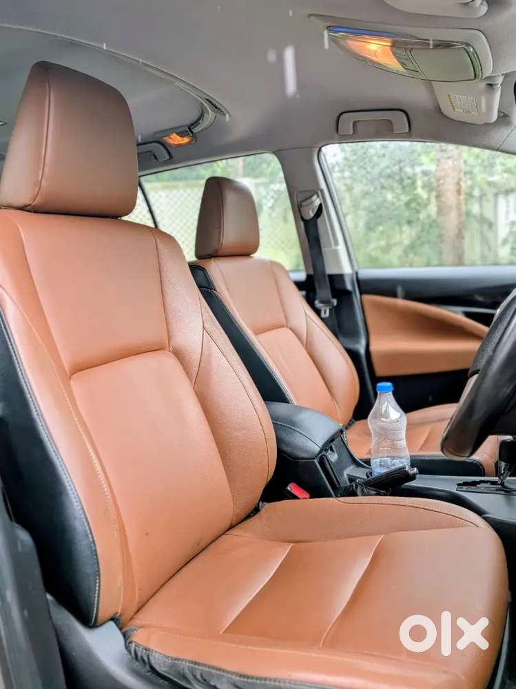Toyota Innova Crysta 2.8 At Top 2016