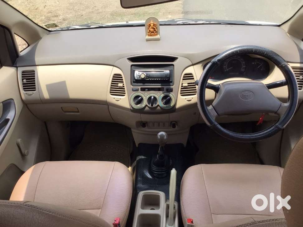 Toyota Innova 2004-2011 2.5 E Diesel Ps 7-seater, 2007, Diesel