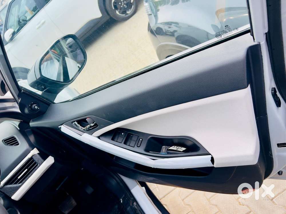 Tata Nexon Creative 1.2 Revotron Petrol 6 Amt, 2026, Petrol