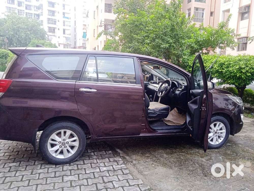Toyota Innova Crysta 2017 Diesel Variant