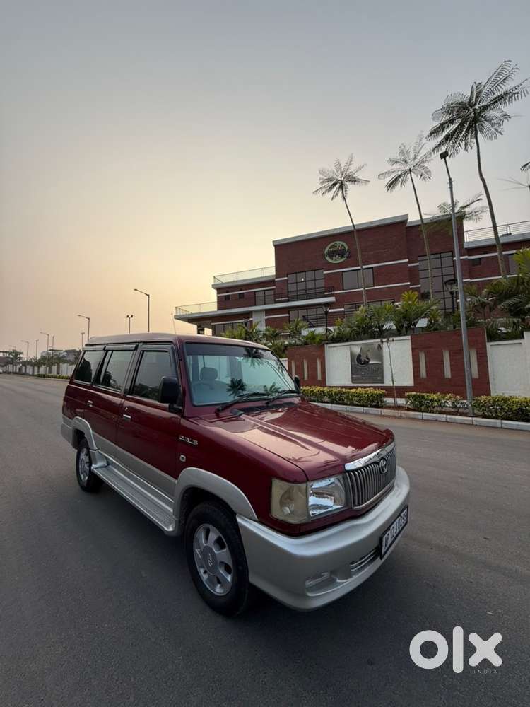 Toyota Qualis 2004