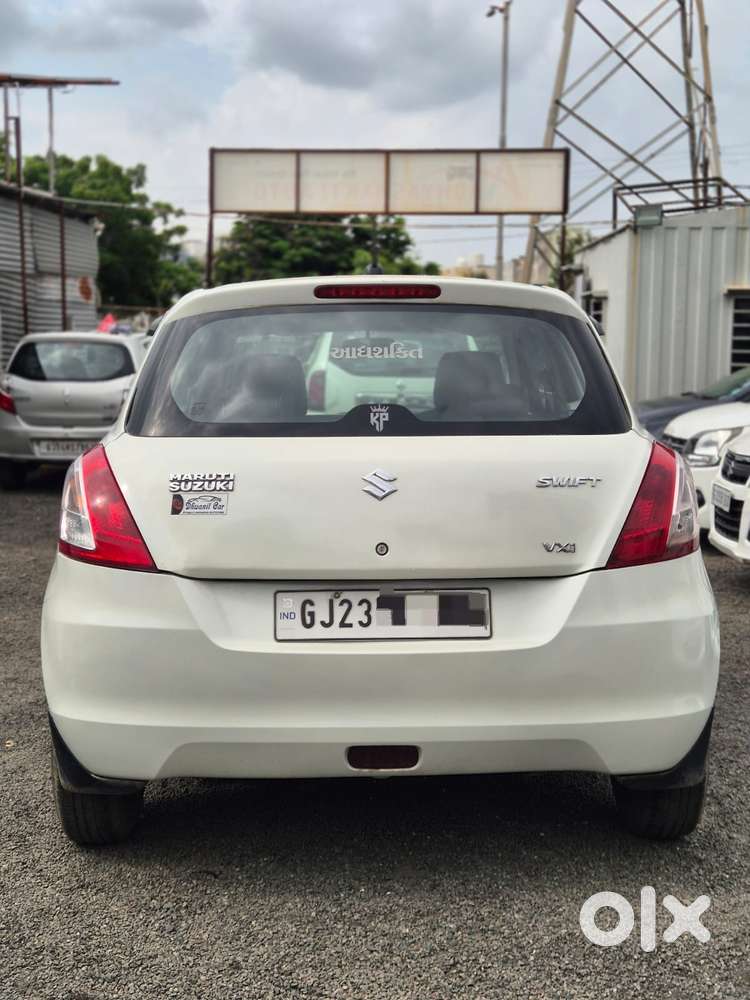 Maruti Suzuki Swift Vxi + Manual, 2016, Petrol