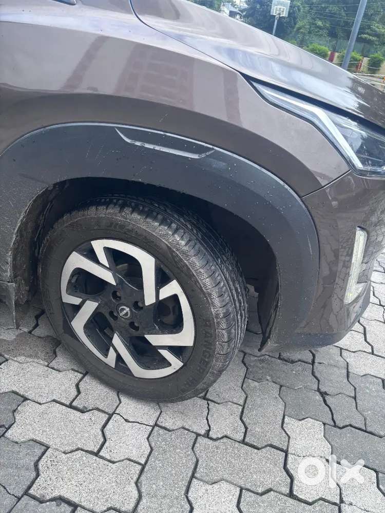 Nissan Magnite Turbo Cvt Xv Premium (top Model)  2021  Automatic Cvt