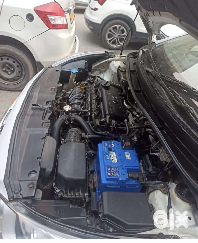 Hyundai Verna Fluidic 1.6 Vtvt Sx, 2013, Petrol