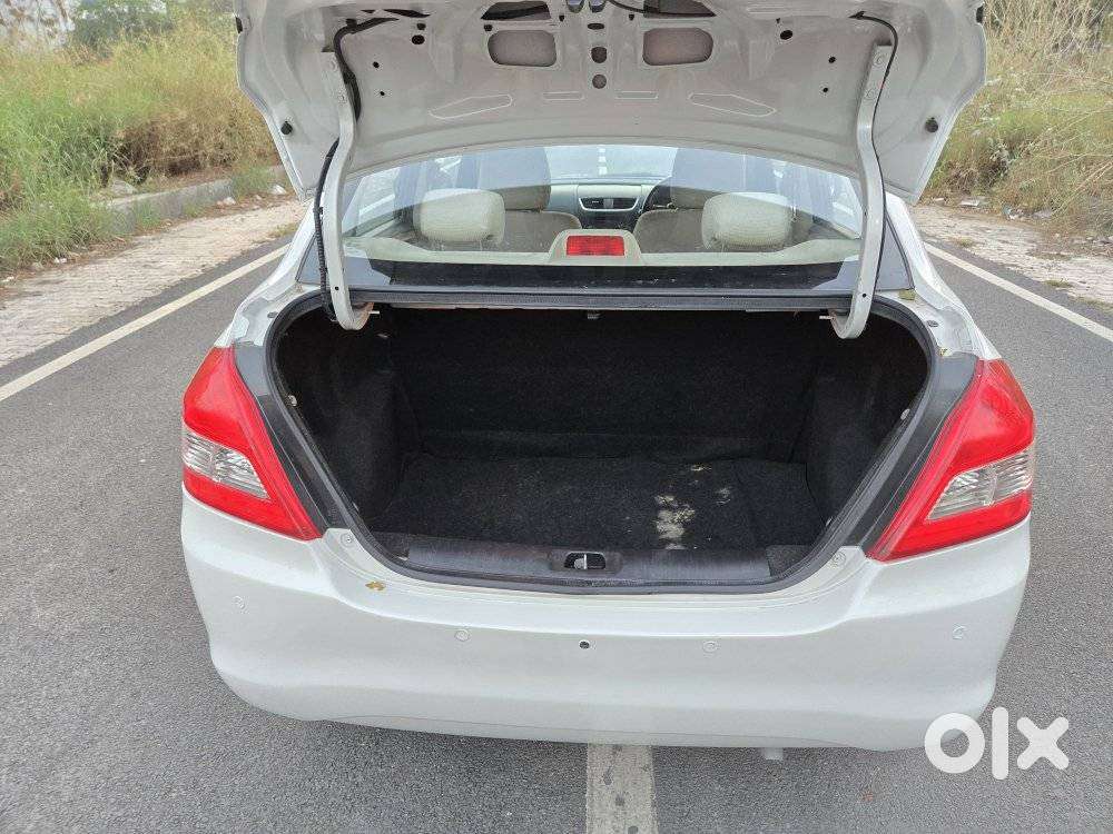 Maruti Suzuki Swift Dzire Vxi Optional, 2016, Petrol