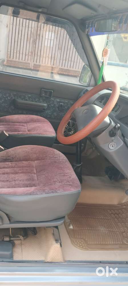 Toyota Qualis Gs 10 Seater, 2001, Diesel