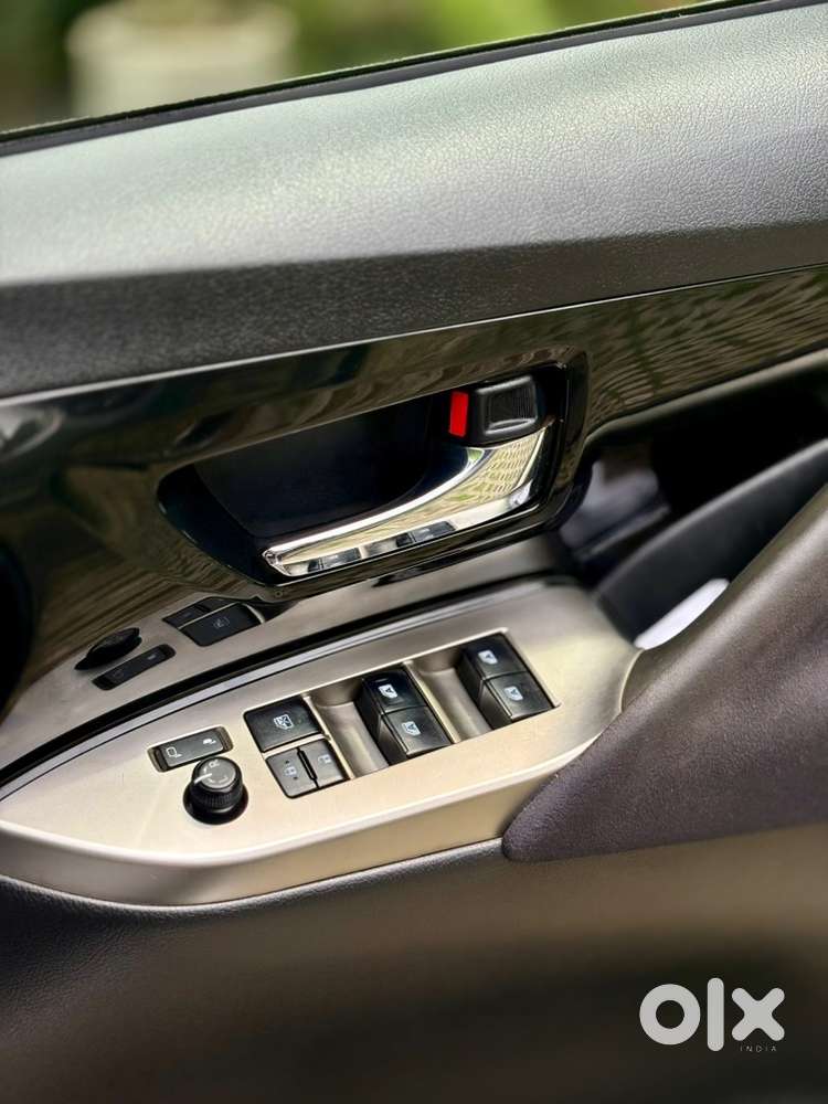 Toyota Innova Crysta 2019