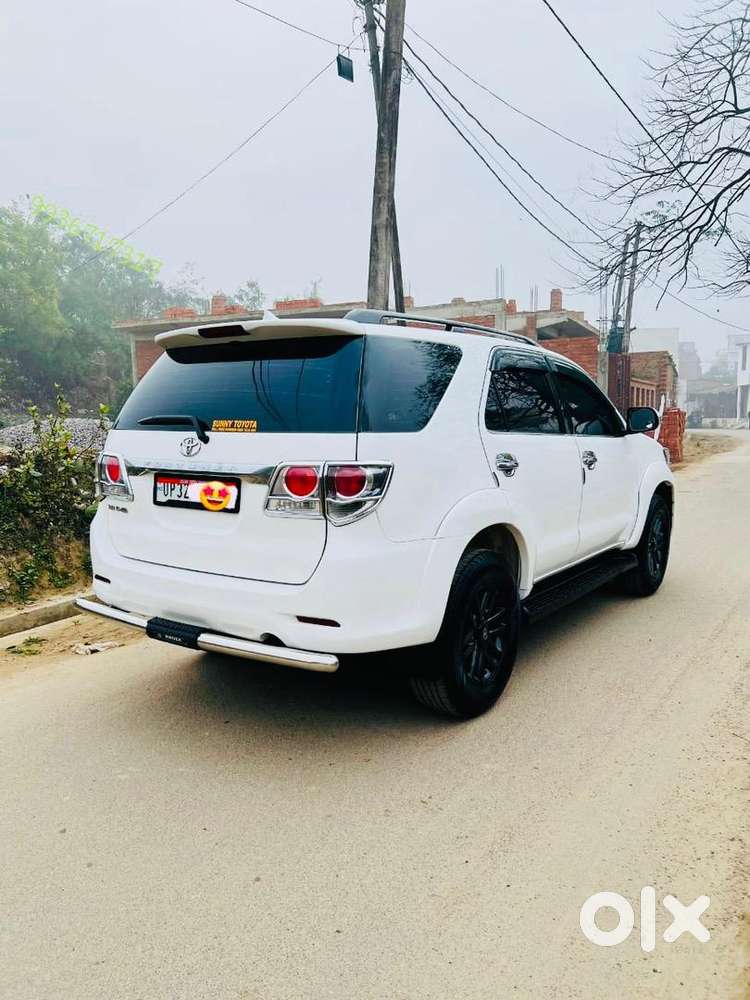 (argent,sale) Fortuner Car Diesel Well Maintained