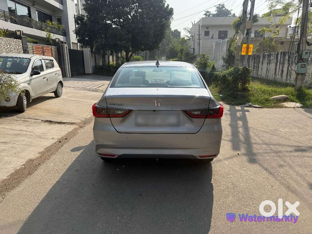 Honda Amaze 1.2 Zx Petrol Cvt 2025