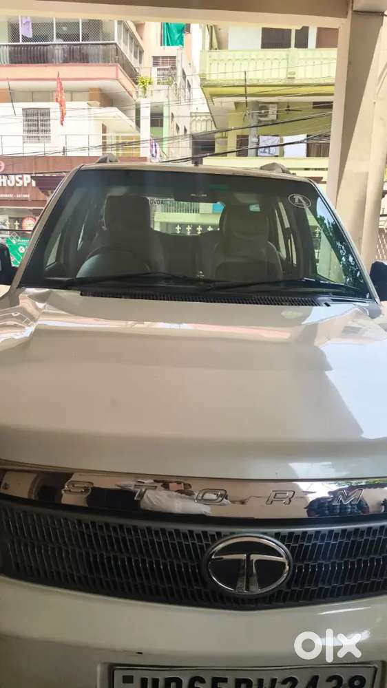 Tata Safari Storme 2014 Diesel 110000 Km Driven