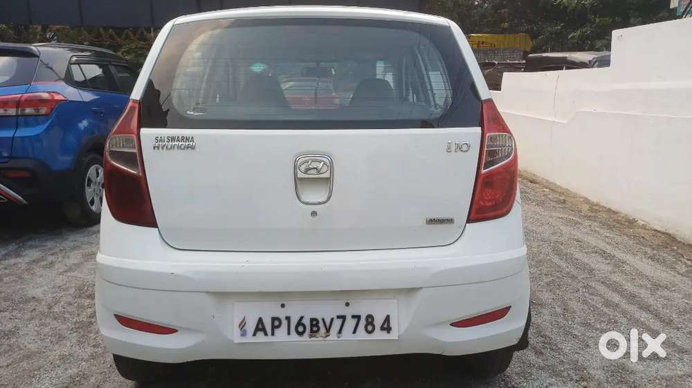 Hyundai I10 Sportz 2012