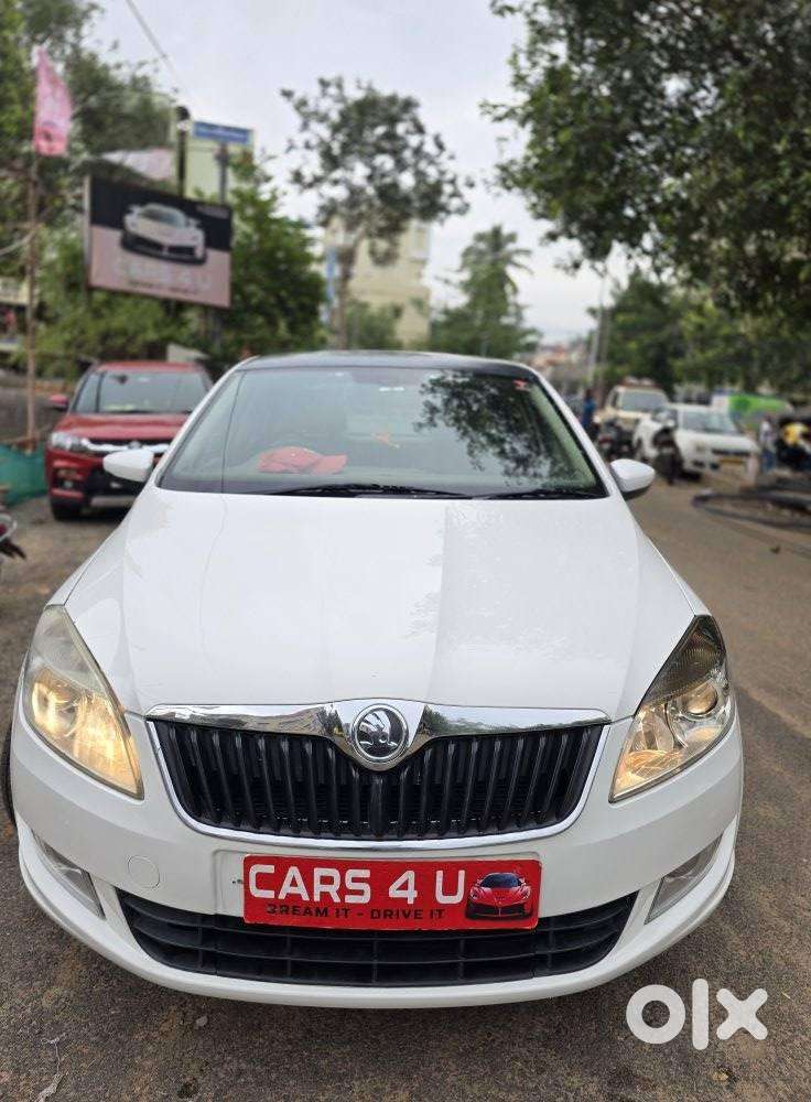 Skoda Rapid [2016-2020] 1.5 Style Plus Tdi At, 2016, Diesel