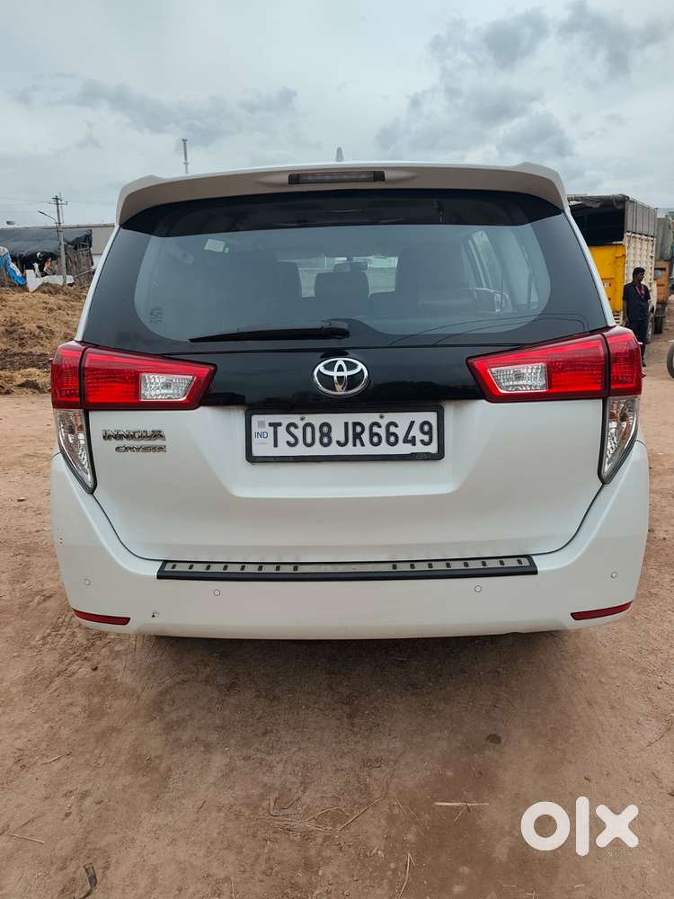 Toyota Innova Crysta 2.7 Gx Mt 8s, 2023, Diesel